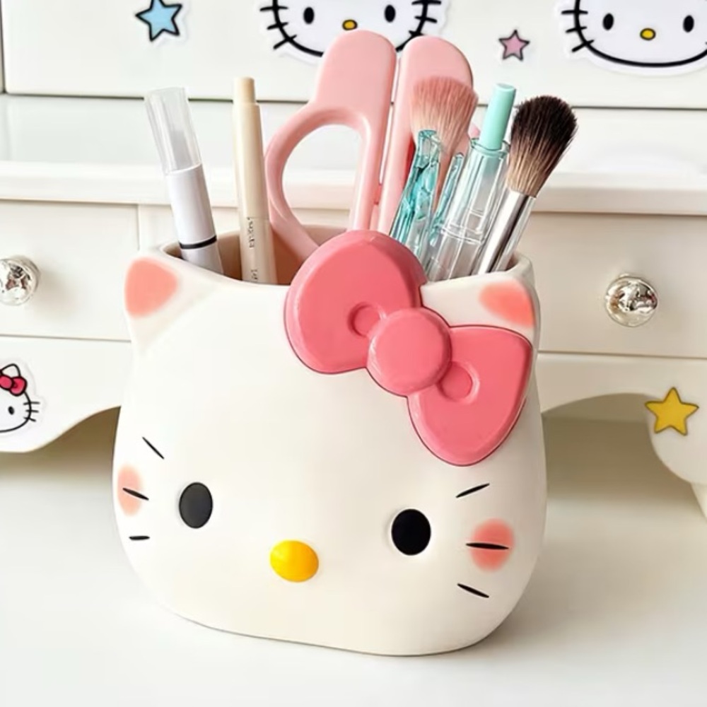 Hello Kitty Pink and White Brush or Pen Holder Sanrio White with Pink Bow NWT - Picture 2 of 4
